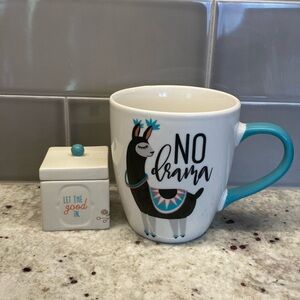 Positive Vibes bundle-  “No drama llama” mug and “Let the good in” trinket box.